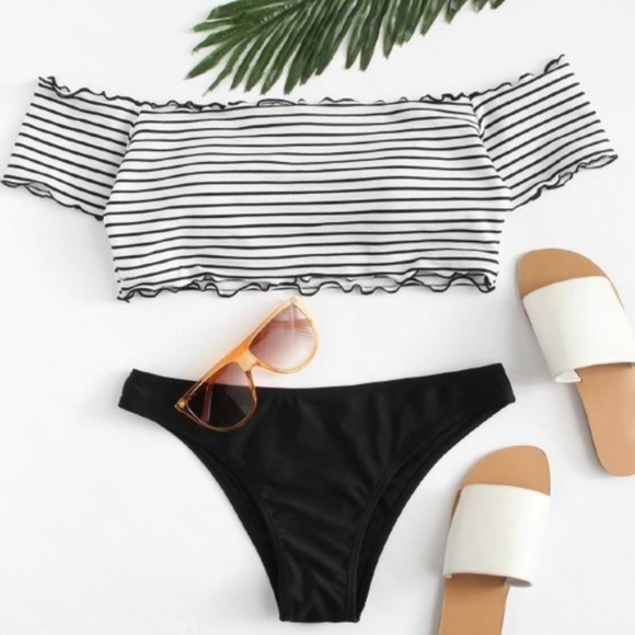 Other - Cute Striped Off-the-shoulder bikini Set